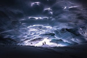 Editor's Choice - Winter Glacier Explorer Wallpaper